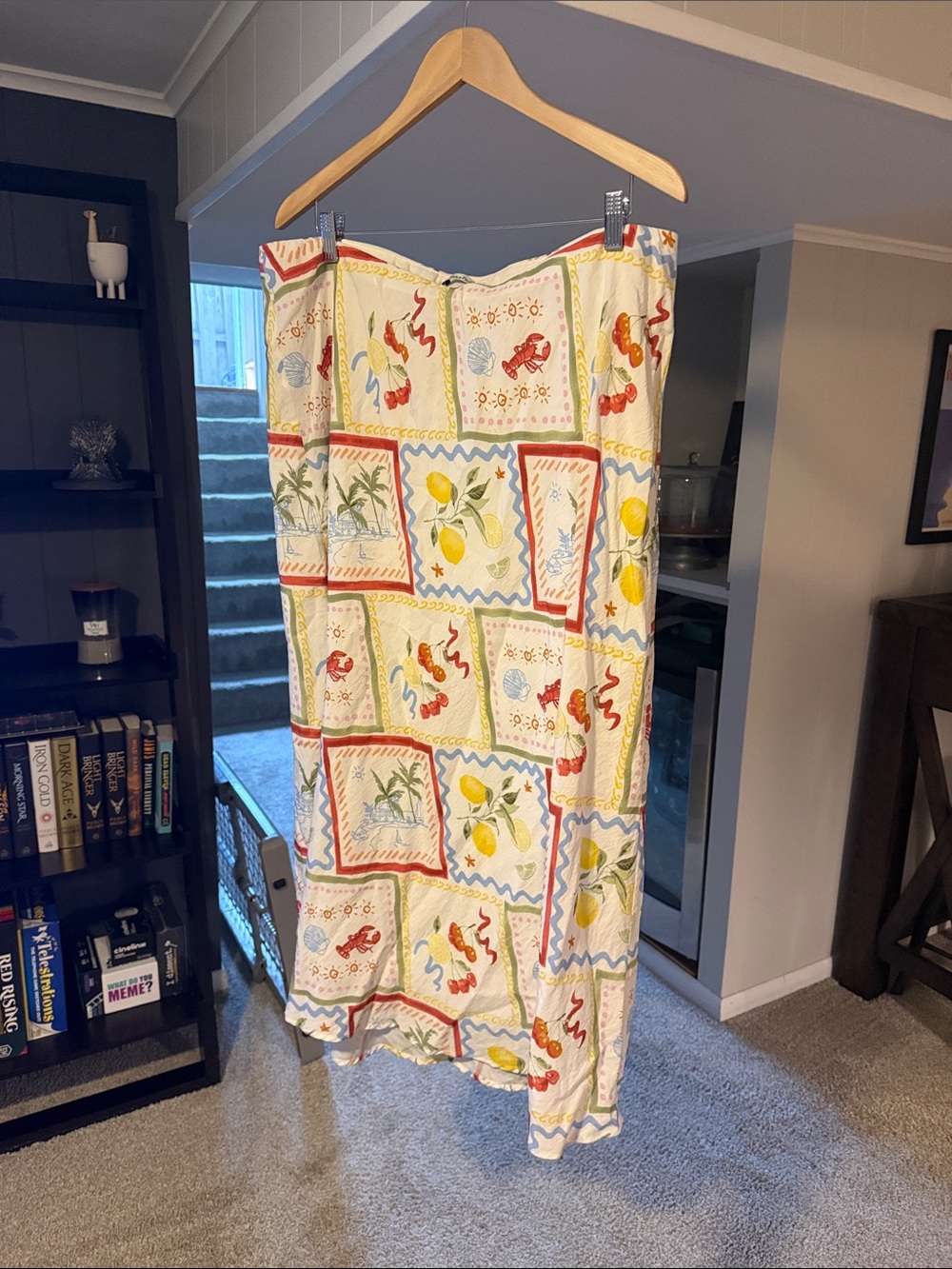 Abercrombie Casual Printed Maxi Skirt in Cream with Lemon & Floral Motif